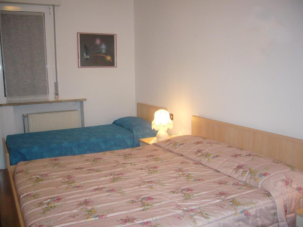 Bed & Breakfast "Il Cardo" 톨메쪼 객실 사진
